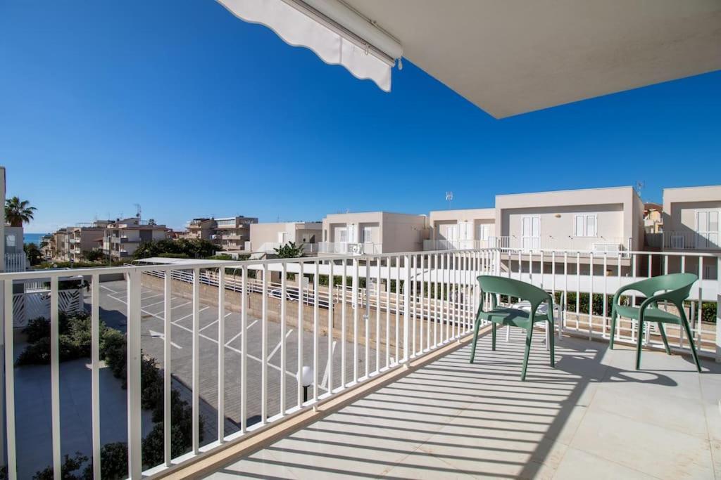 Amare Holiday Resort Marina di Ragusa Exterior foto